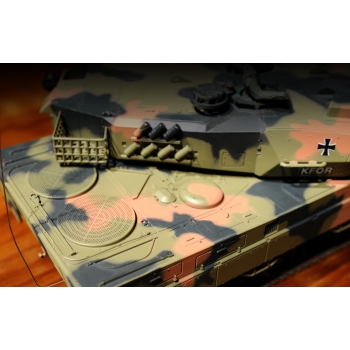 Ferngesteuerter Panzer ASG/IR/Sound 1:24 Deutscher Leopard II A5 RTR 2,4 GHz – Heng Long 3809